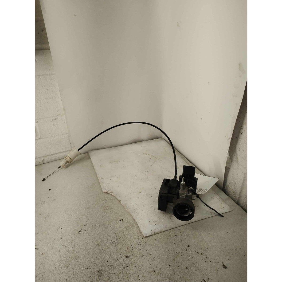 Used Ignition Switch(w/o Cyl& Key) CHRYSLER 300 05 06 07 08 09 10 - photo 1