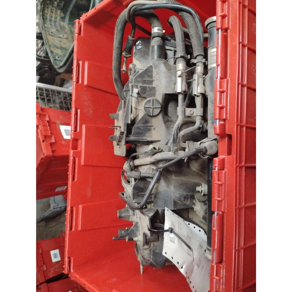 Used Intake Manifold CHEVY SILVERADO 1500 99 00 01 02 03 04 05 06 07 - photo 1