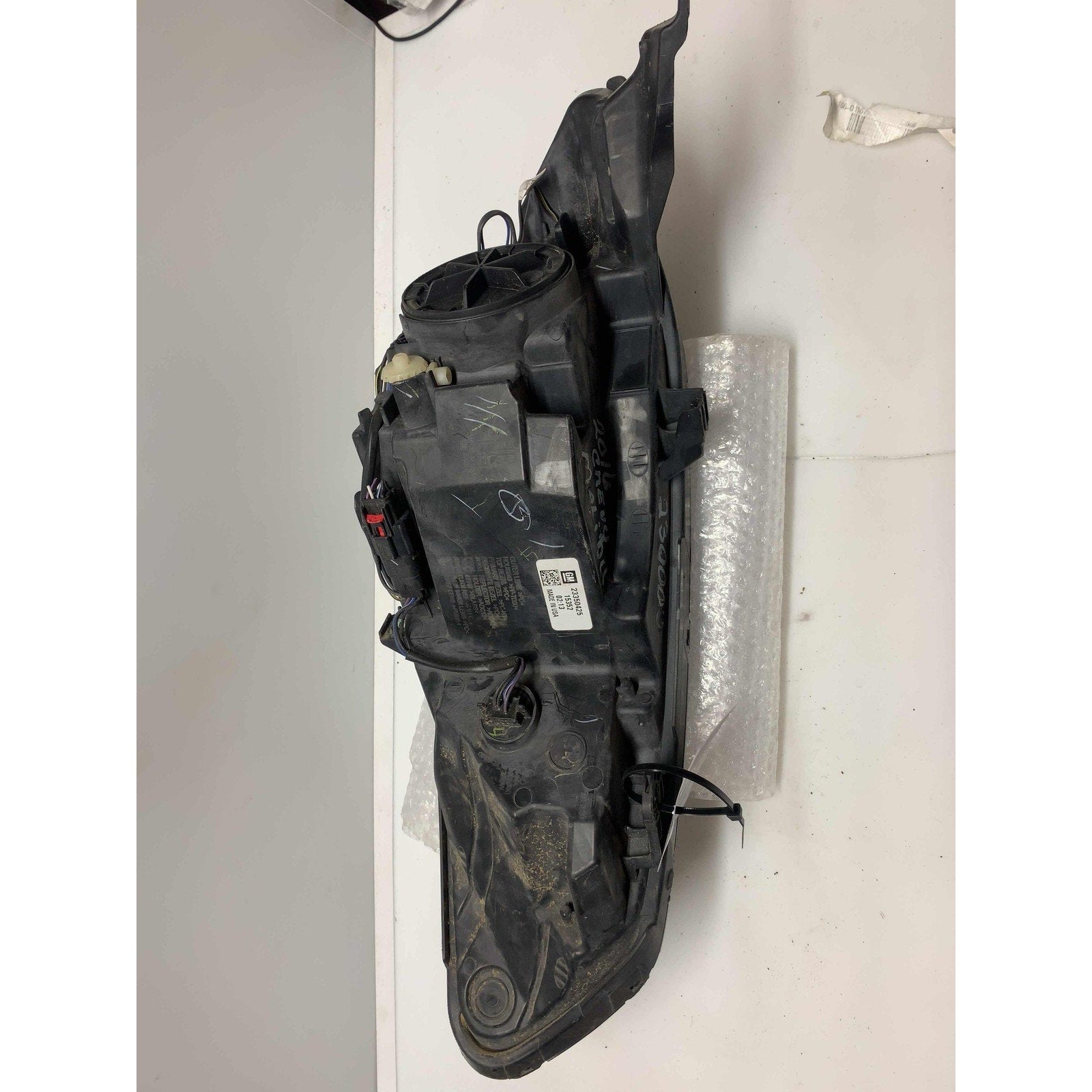 Headlamp Assembly CHEVY MALIBU Left 16 17 18