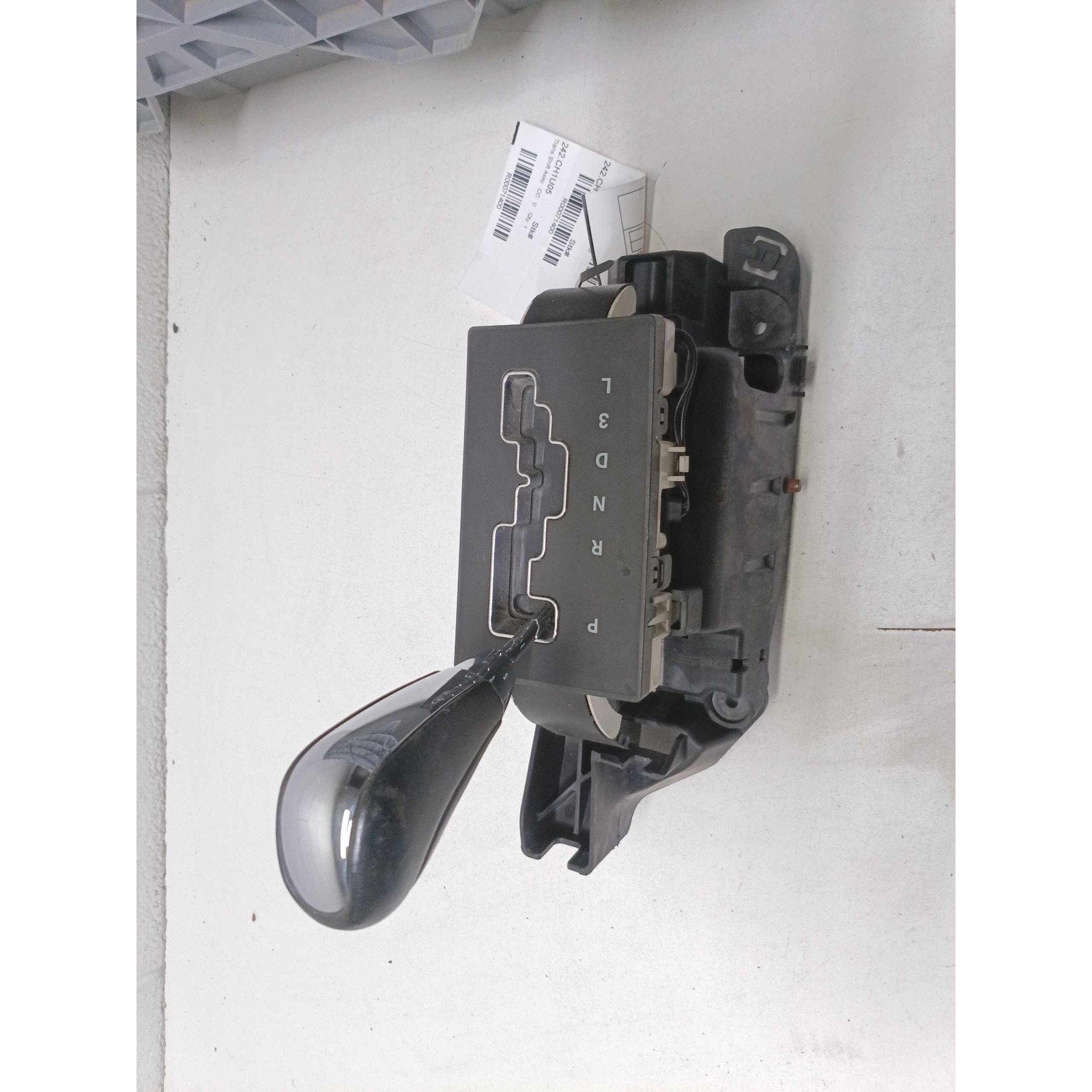 Floor Shifter CHRYSLER 300 05