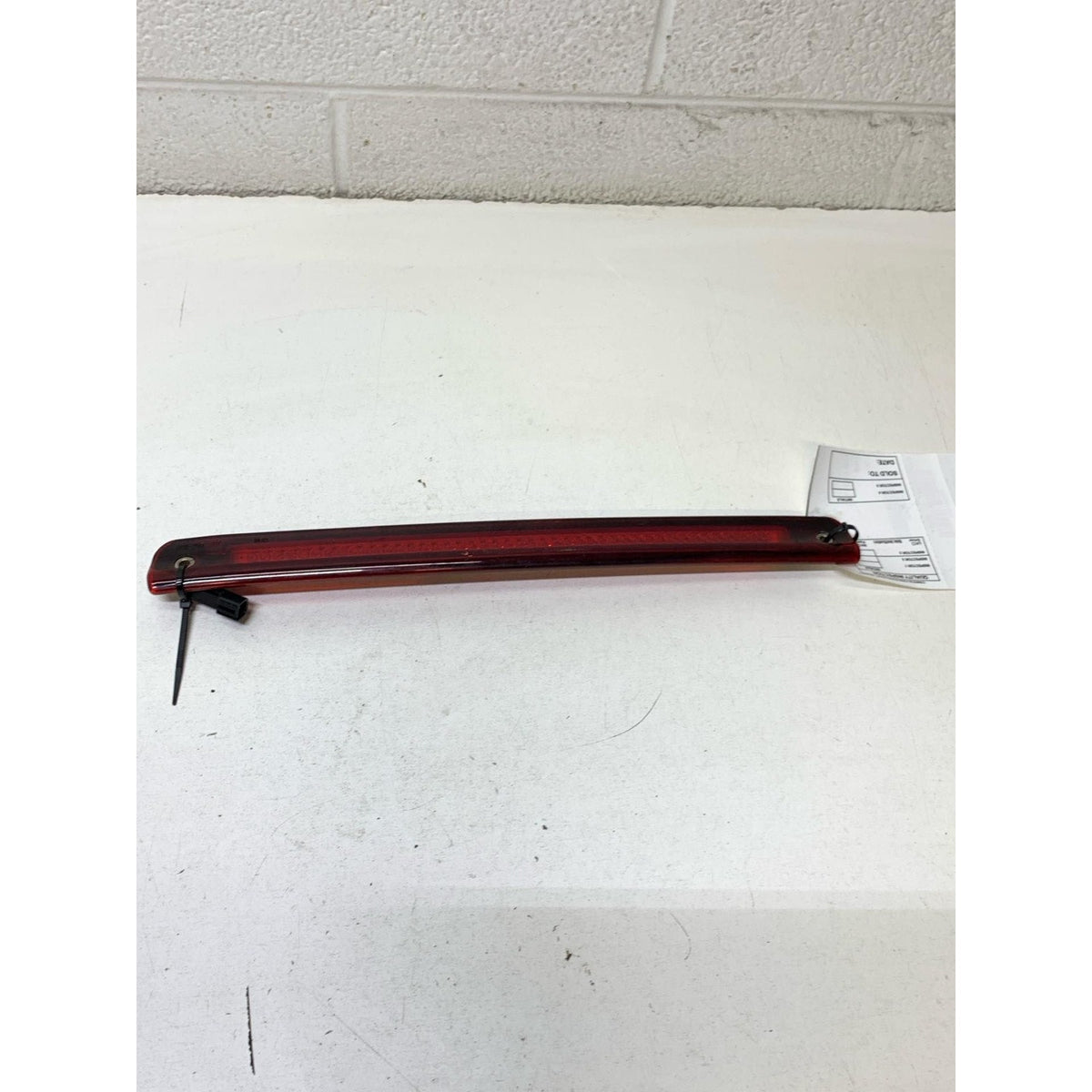 Used Tail Light Assembly CHEVY VENTURE Rl 02 - photo 1