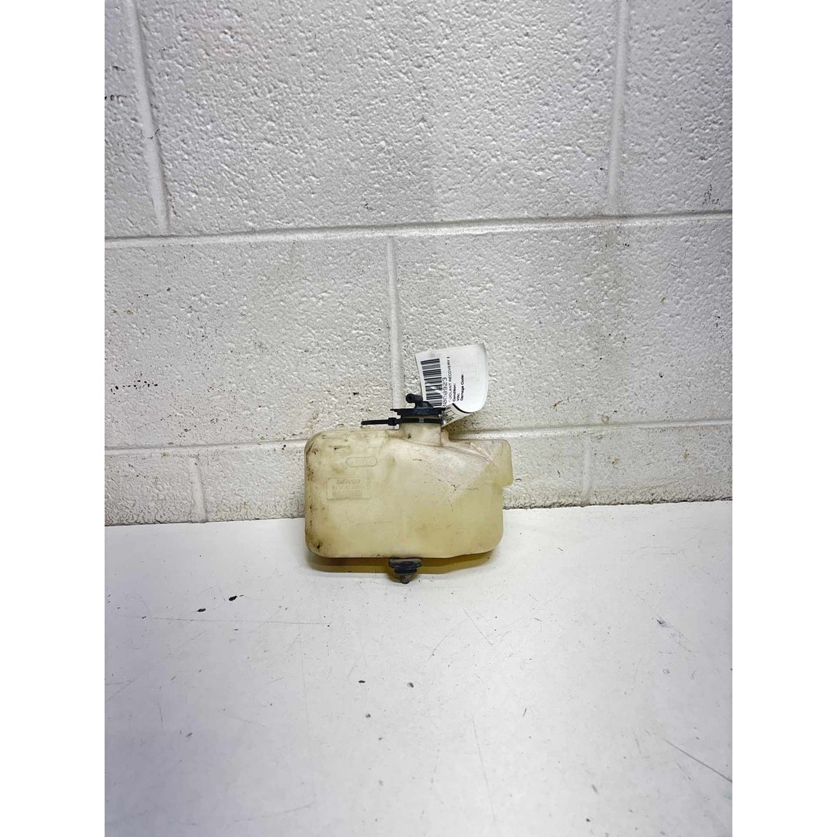 Coolant Recovery Bottle LEXUS ES300 97 98 99 00 01