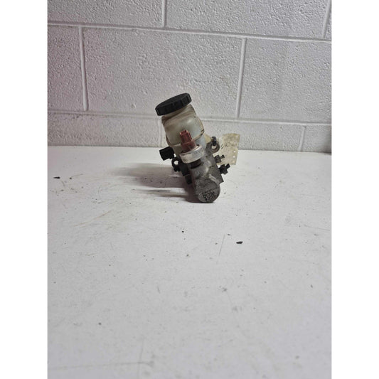 Used Master Cylinder FORD RANGER 01 02 03 - photo 1