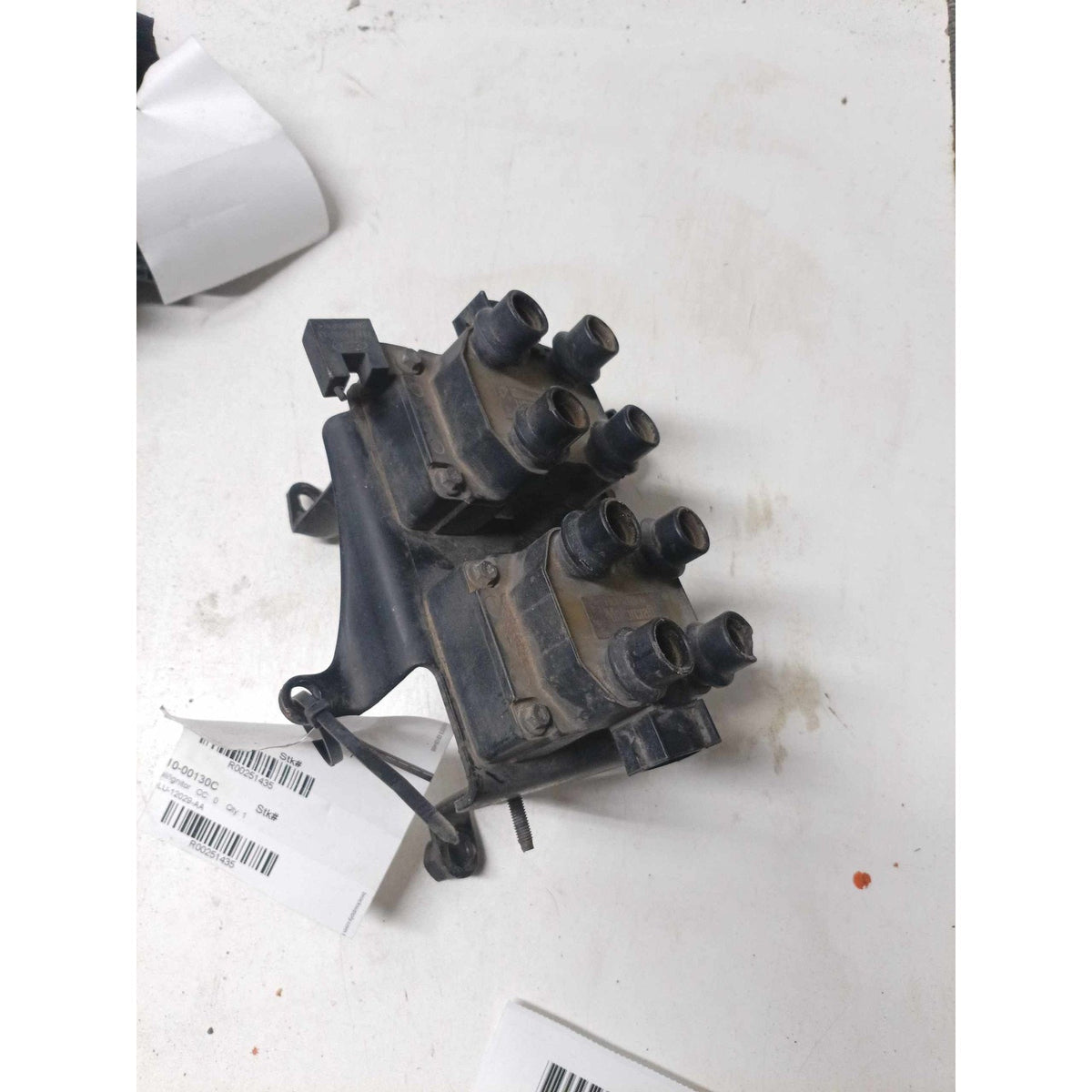 Used Ignition Coil/ignitor FORD PICKUP F150 97 98 99 - photo 1