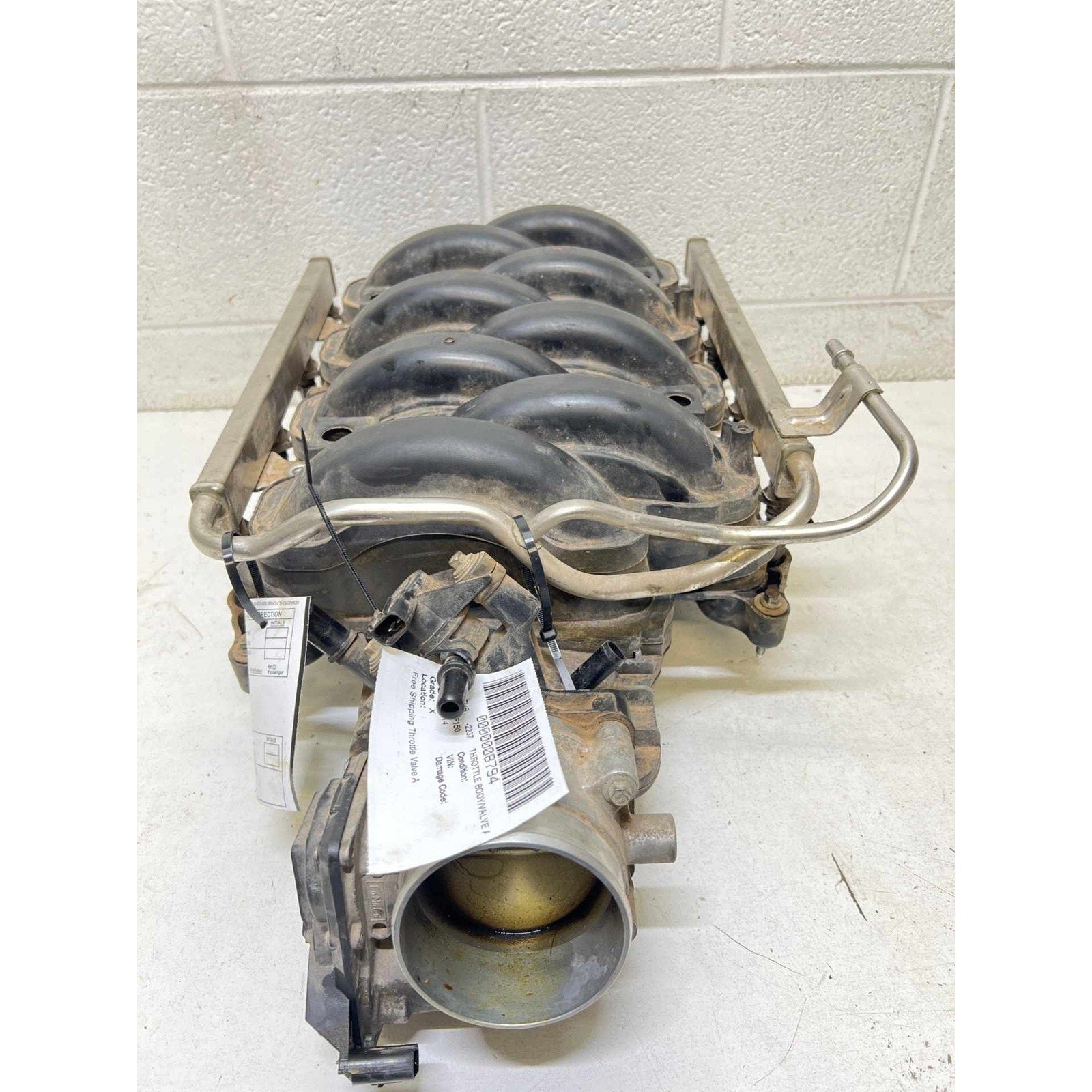 Fuel Injection Rail FORD PICKUP F150 14