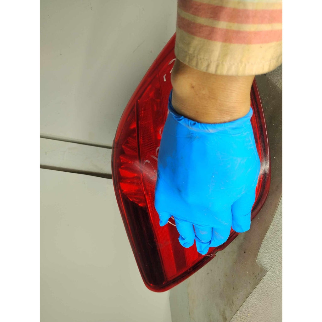 Tail Light Assembly TOYOTA AVALON Left 05 06 07 10 See Pics for Imperfections