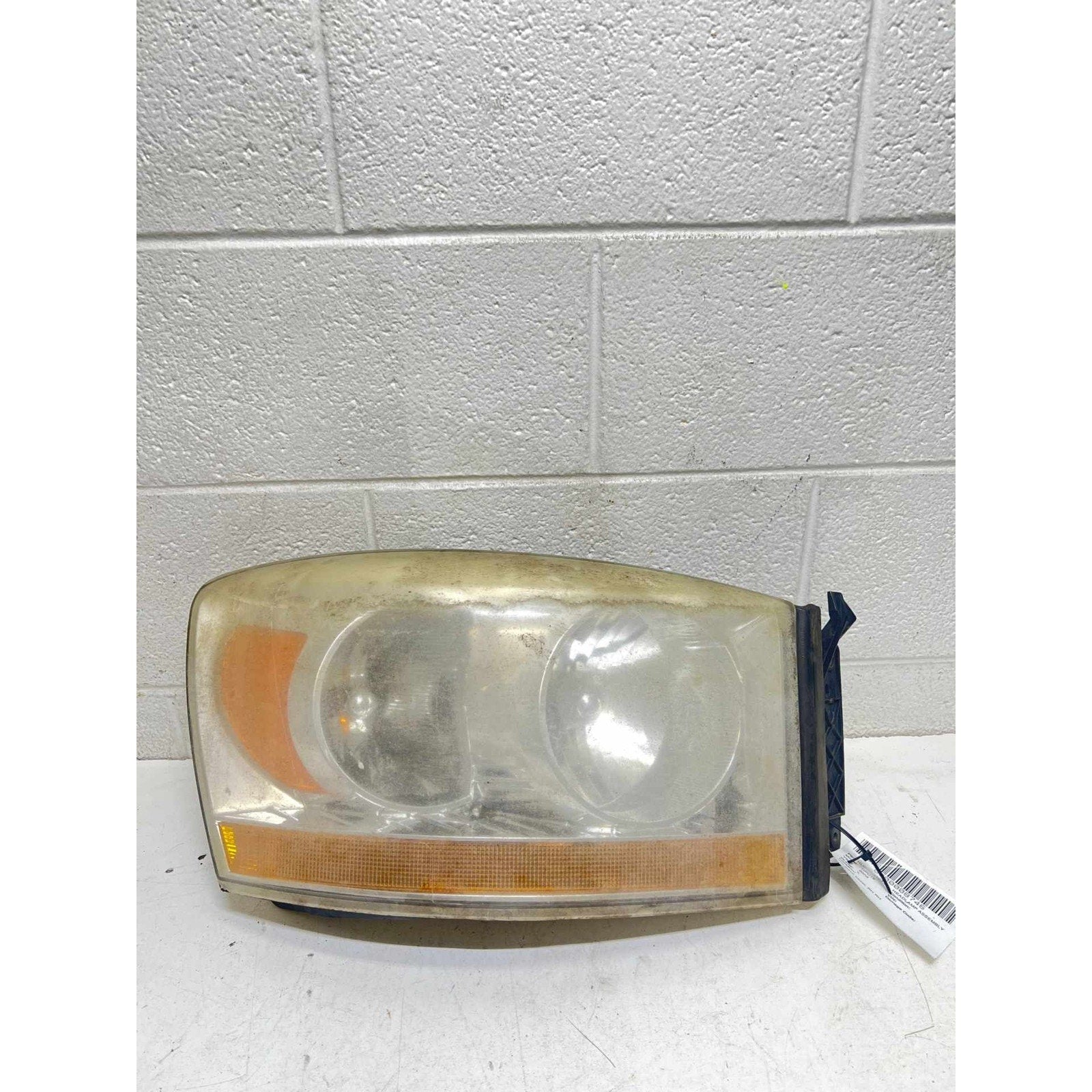 Headlamp Assembly DODGE PICKUP 1500 Right 06 07 08 See Pics for Imperfections