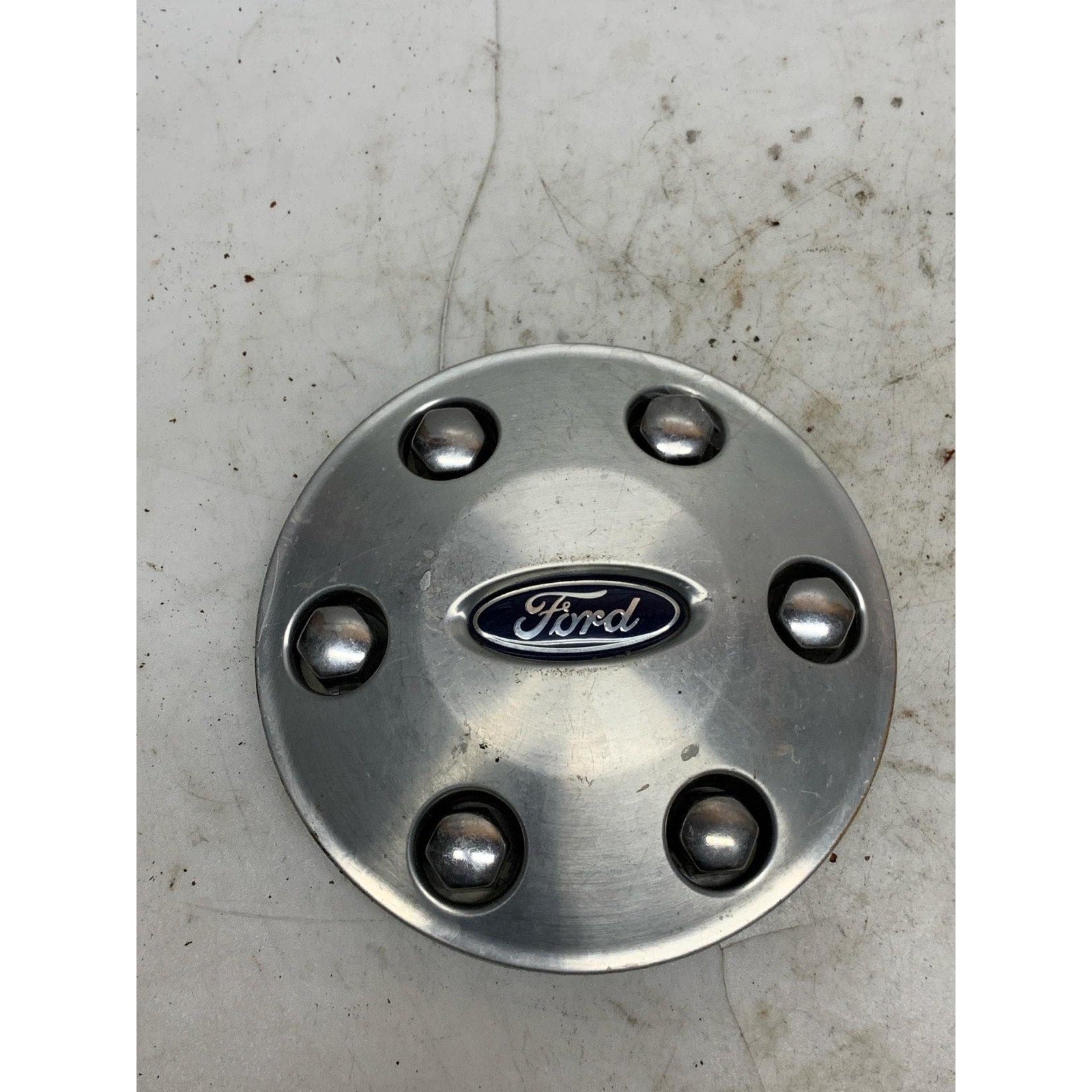 Center Cap FORD PICKUP F150 05 See Pics for Imperfections