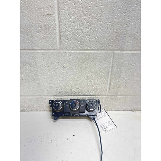 Used Heater A/c Control SATURN OUTLOOK 07 08 09 10 - photo 1