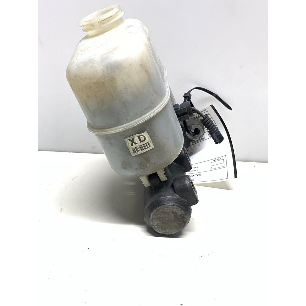 Master Cylinder CHEVY SILVERADO 1500 99 00 01 02
