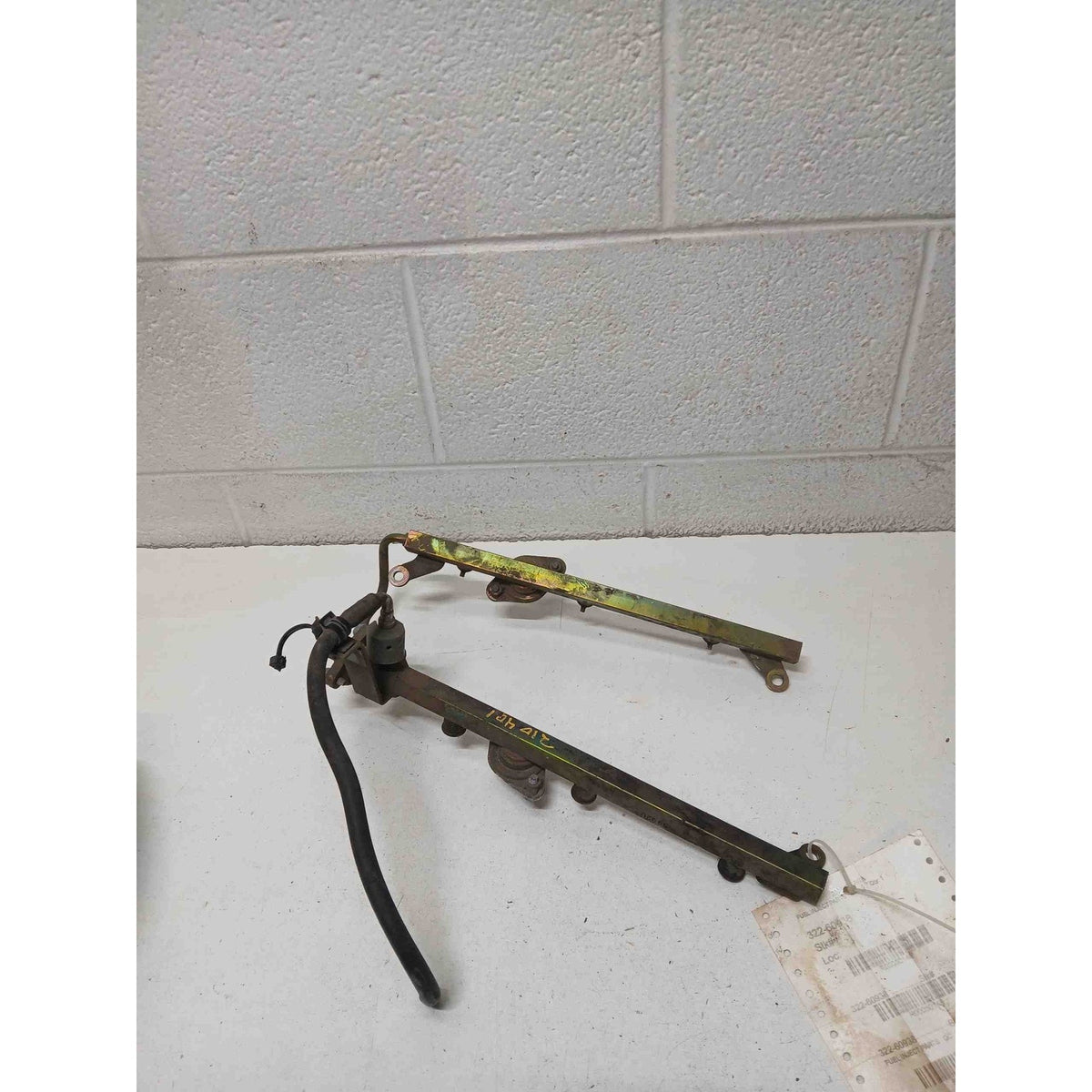 Used Misc Fuel Injection Parts NISSAN XTERRA 05 06 07 08 09 10 11 12 13 14 15 - photo 1