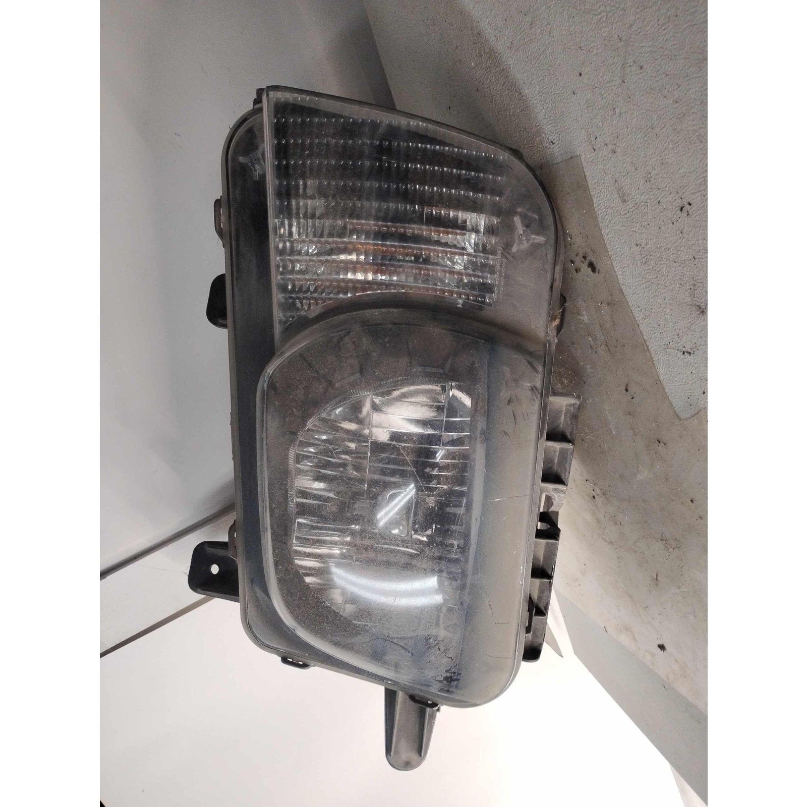 Headlamp Assembly CHEVY CAMARO Left 10 11 12 13 See Pics For Imperfections