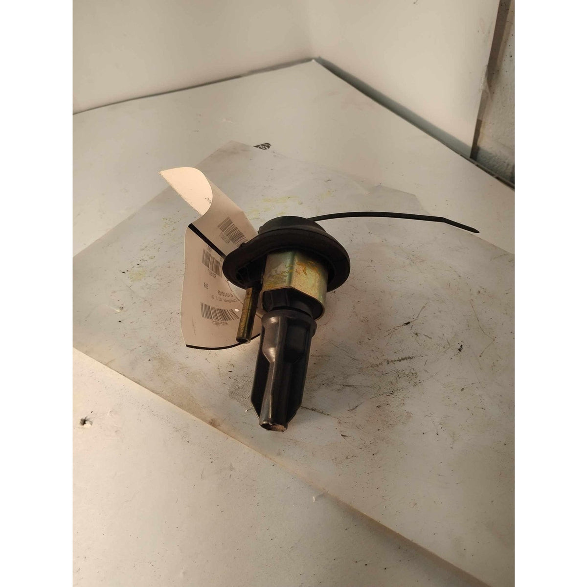 Used Ignition Coil/ignitor TRAILBLAZER 02 03 04 05 - photo 1