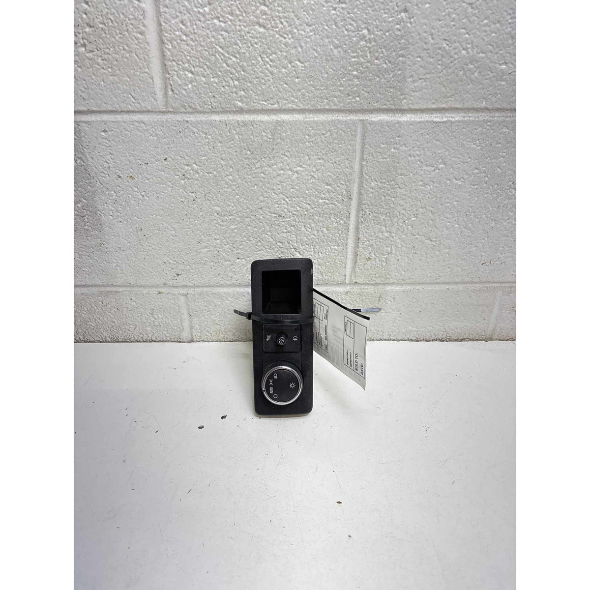 Used Headlight Switch (dash Mtd) GMC YUKON 08 - photo 1