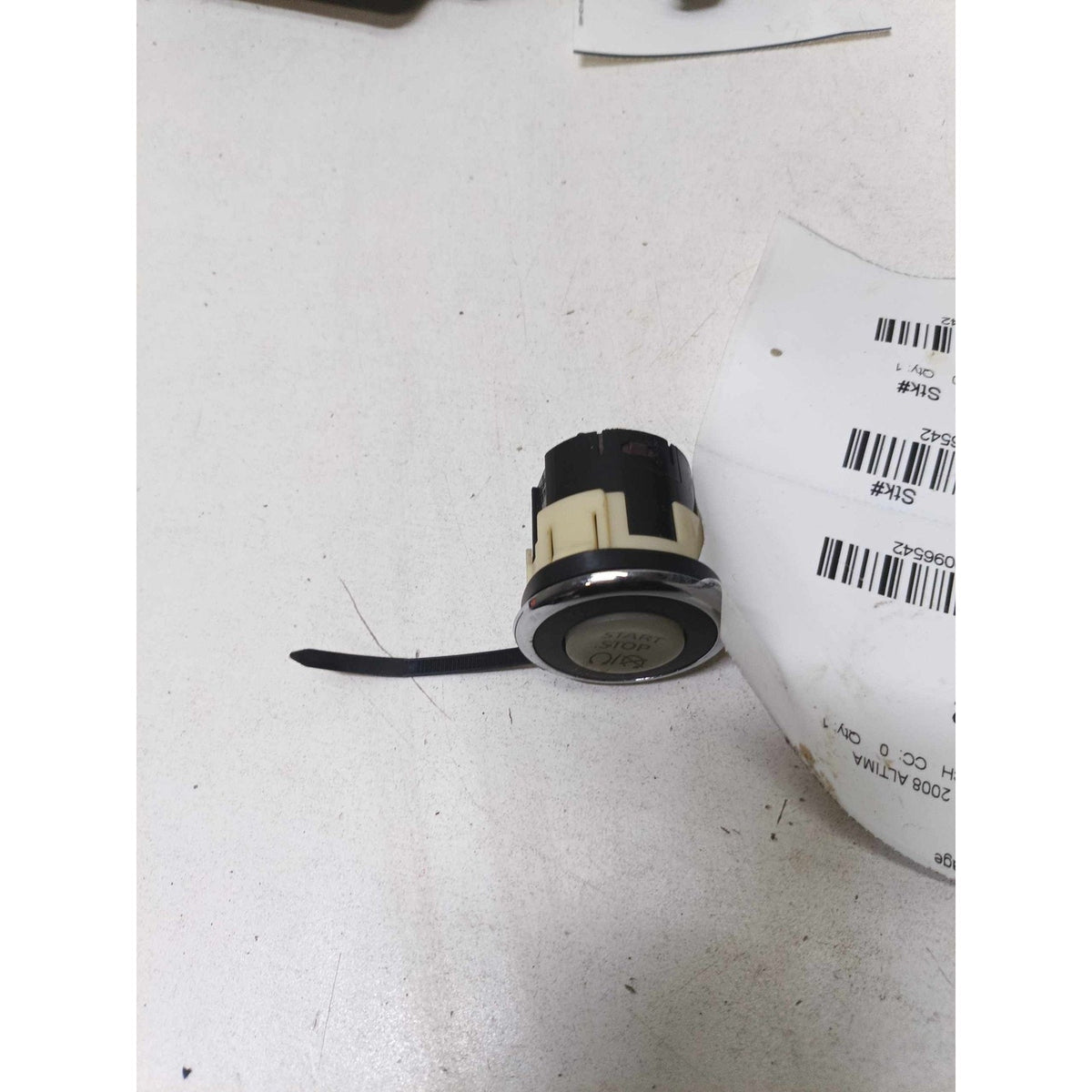 Used Ignition Switch(w/o Cyl& Key) NISSAN ALTIMA 07 08 - photo 1