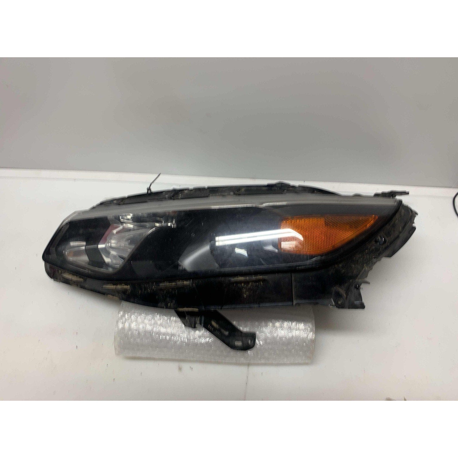 Headlamp Assembly CHEVY MALIBU Left 16 17 18