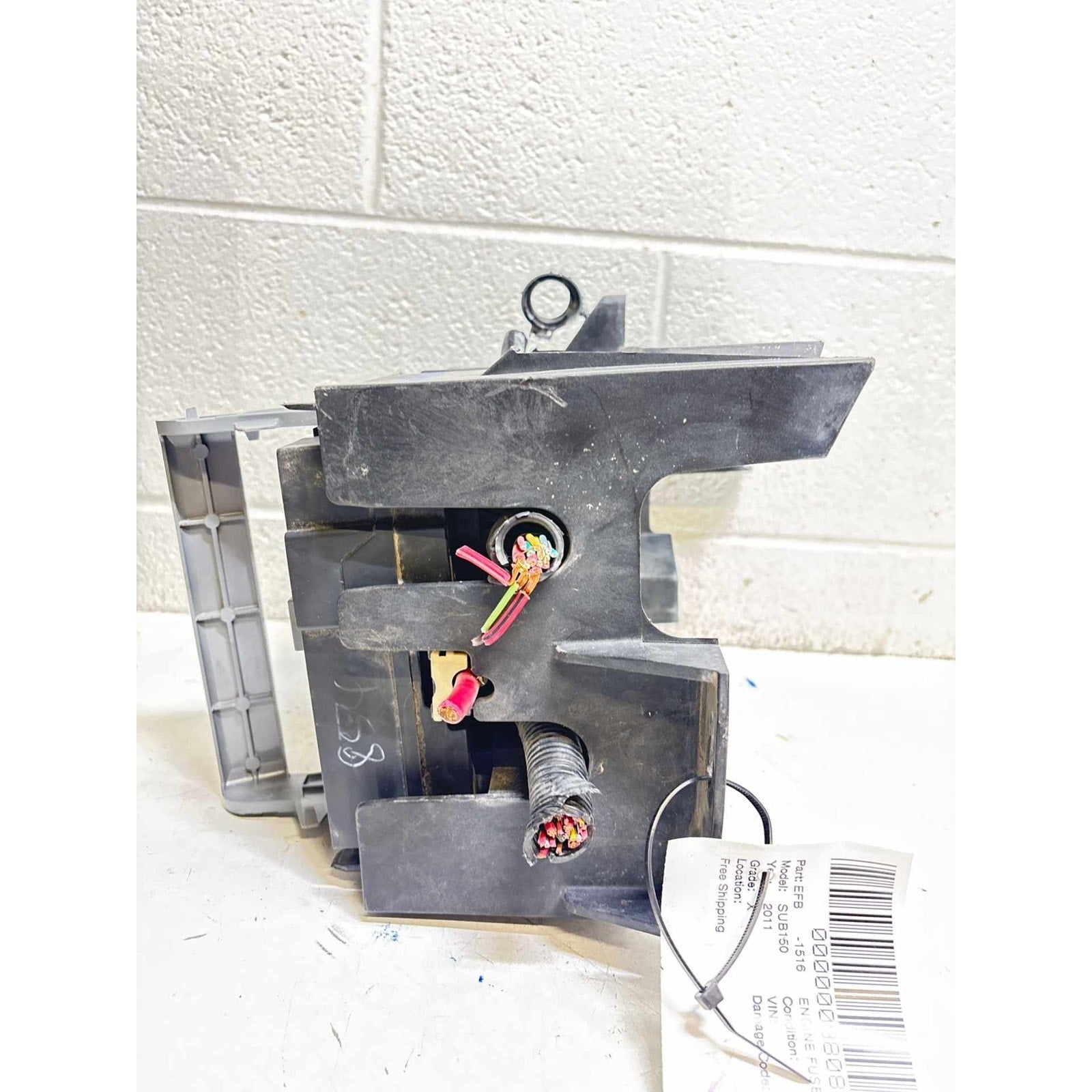Engine Fuse Box CHEVY TAHOE 10 11 12 13 14 See Pics for Any Imperfections