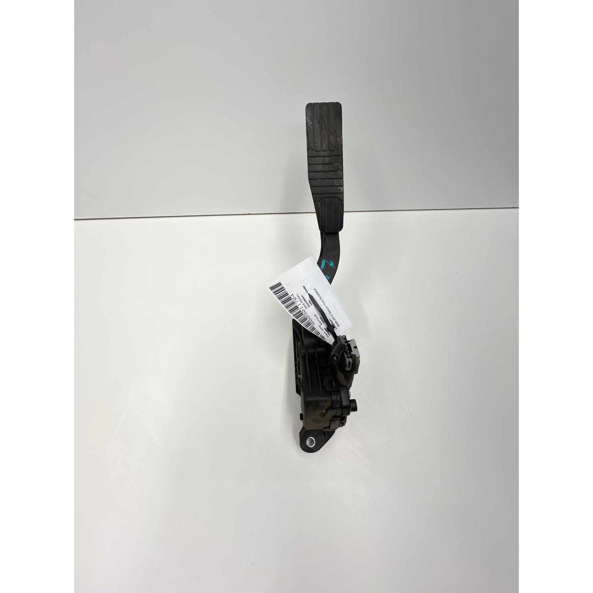 Used Gas Pedal SATURN VUE 08 OEM 9662600 - photo 1