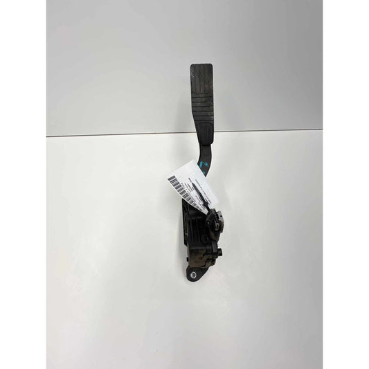 Used Gas Pedal SATURN VUE 08 OEM 9662600 - photo 1