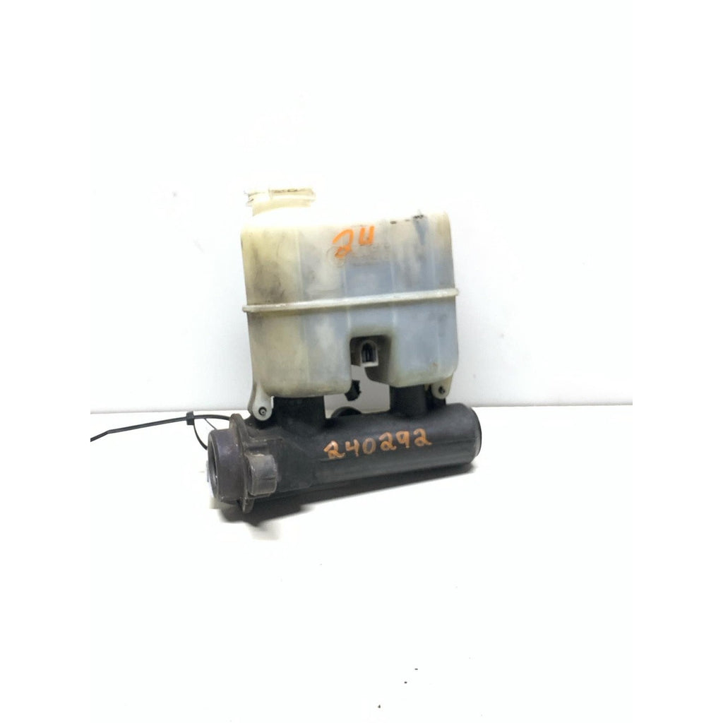 Master Cylinder CHEVY SILVERADO 1500 99 00 01 02