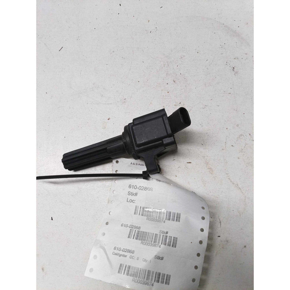 Used Ignition Coil/ignitor TRAILBLAZER 06 07 08 09 - photo 1