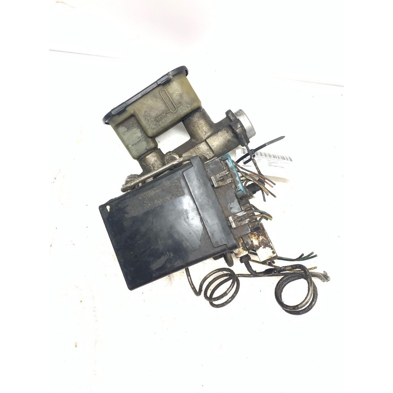 Master Cylinder GMC YUKON 92 93 94