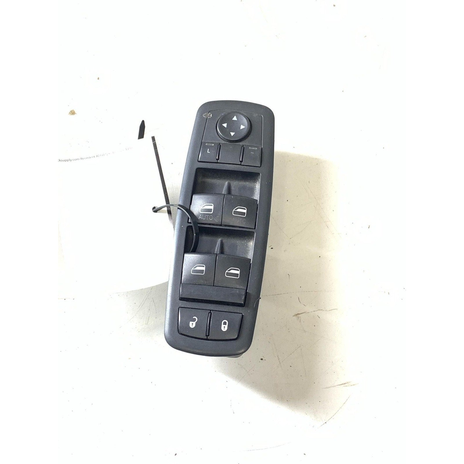 Door Switch Front DODGE CARAVAN 12 13 14 15 16