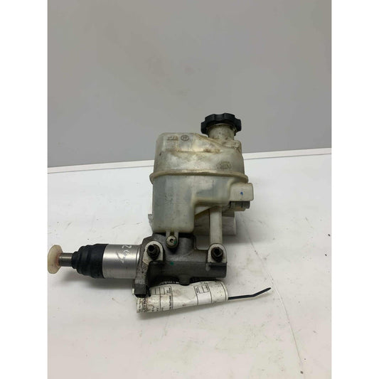 Used Master Cylinder SATURN AURA 08 09 - photo 1
