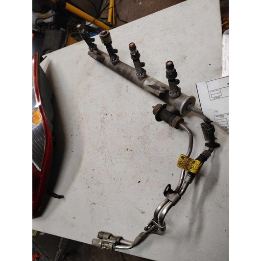 Used Misc Fuel Injection Parts CHEVY MALIBU 04 05 - photo 1