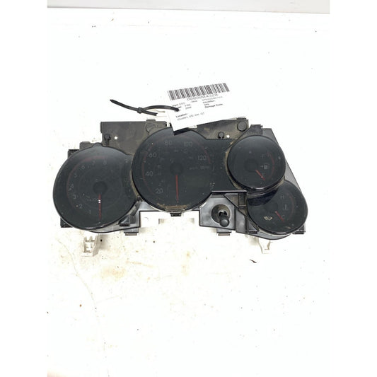 Used Speedometer PONTIAC VIBE 05 06 07 - photo 1