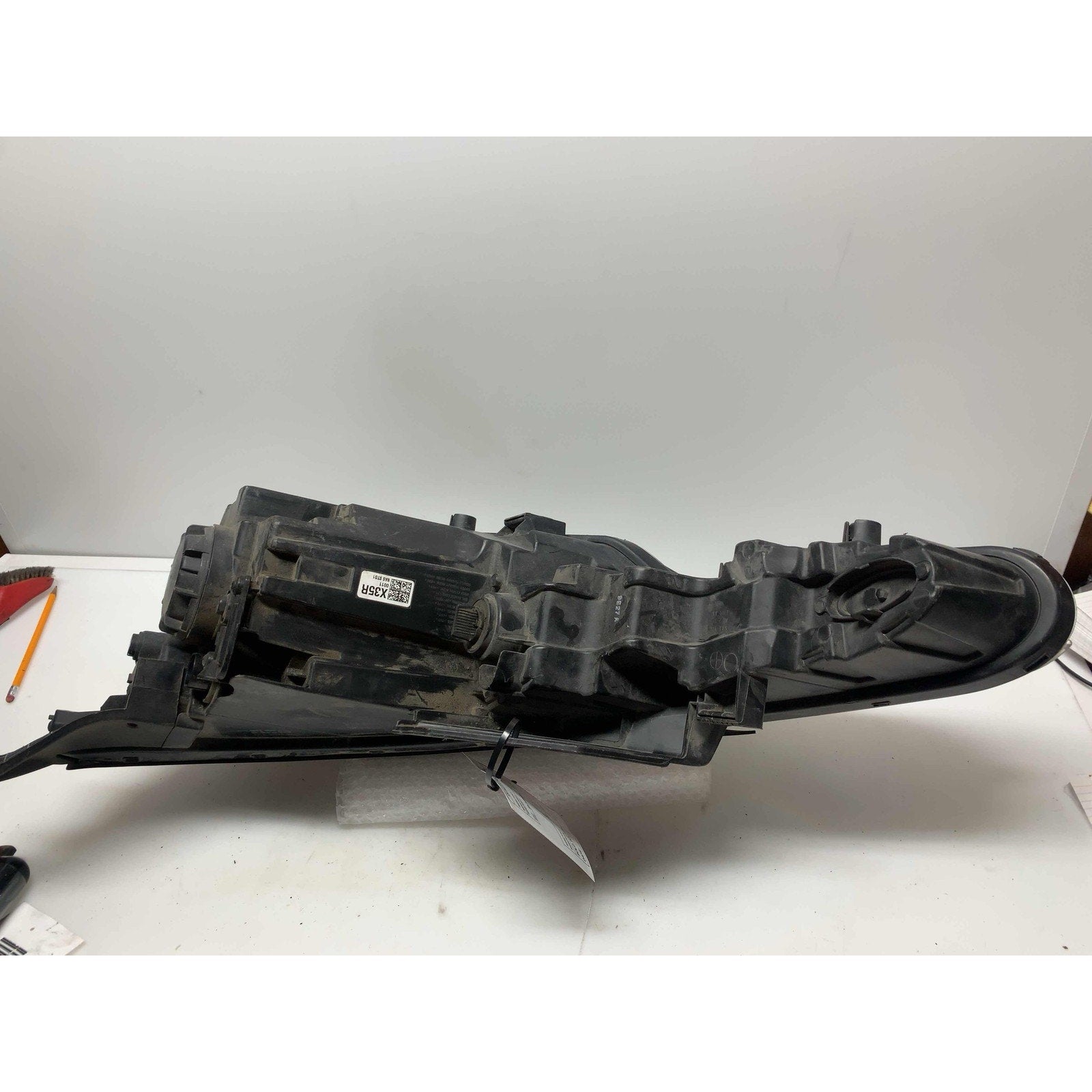 Headlamp Assembly HYUNDAI ELANTRA Right 19 20