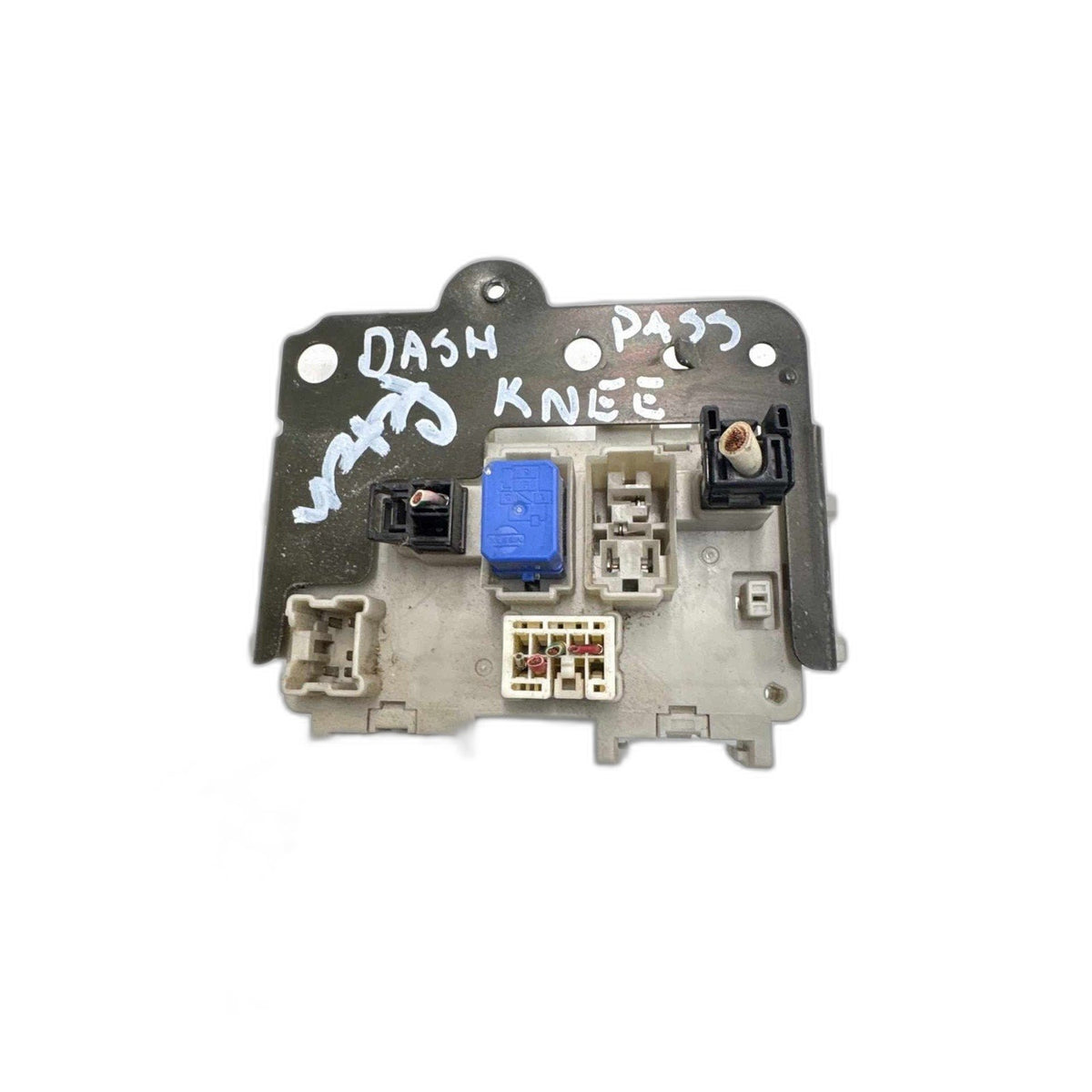 Cabin Fuse Box NISSAN XTERRA 06 See Pics