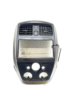 Versa Center Dash Radio Bezel Trim Panel With Vents