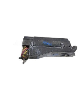 Genuine Mazda Tribute Engine Fuse Box 2005-2006 Power Distribution Center