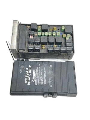 Engine Fuse Box IPM Relay Center for Caravan 2003-2005