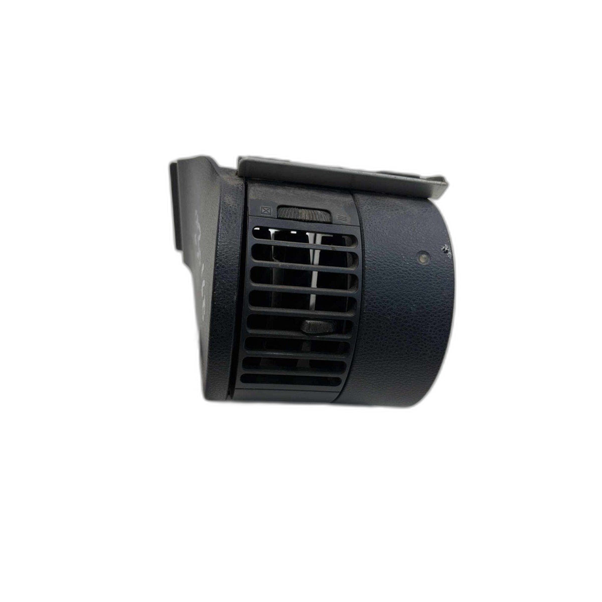 Air Cond./heater Vents INFINITI G35 06 See Pics