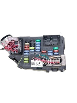 GMC Yukon Cabin Fuse Box / Body Control Module 2007