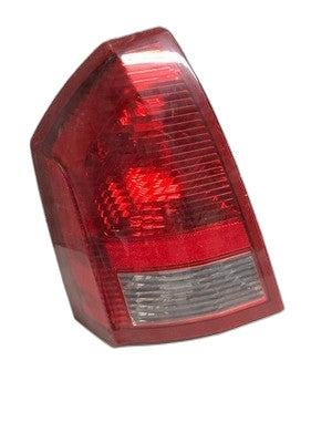 300 Tail Light Assembly Left Side 2005-2007