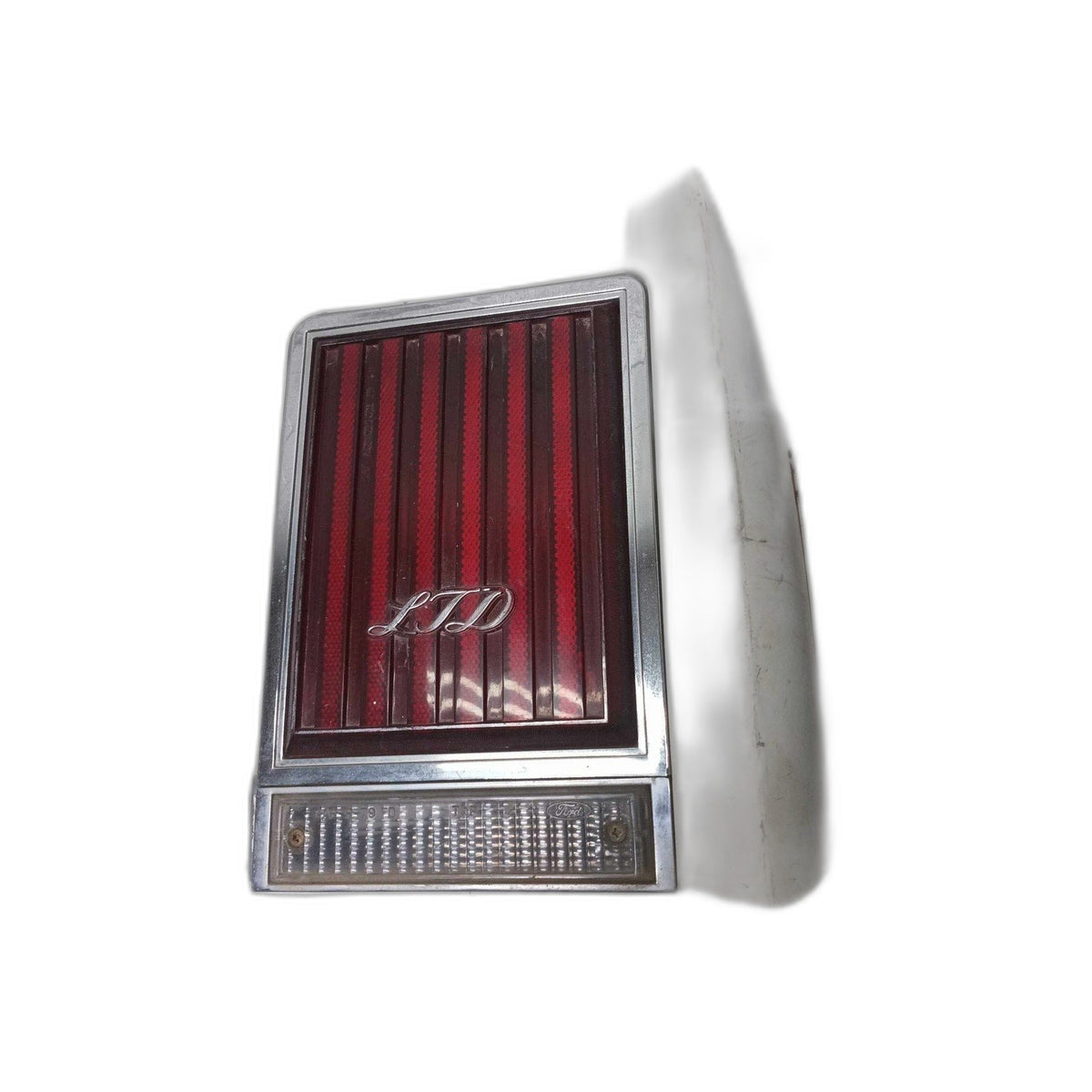 Tail Light Assembly FORD LTD Right 79 80 81 82 See Pics for Imperfections