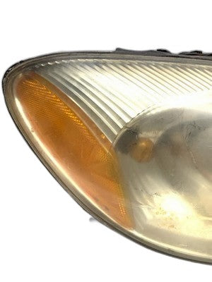 Ford Taurus Headlight Assembly Right Passenger Side 2000-2007