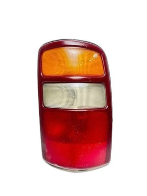 GMC Yukon Right Tail Light Assembly (2000-2003)