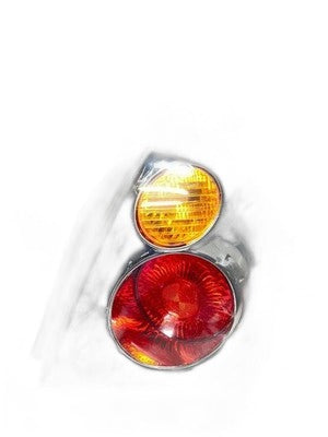 Altima Right Tail Light Assembly 2002-2004 Quarter Panel Mounted