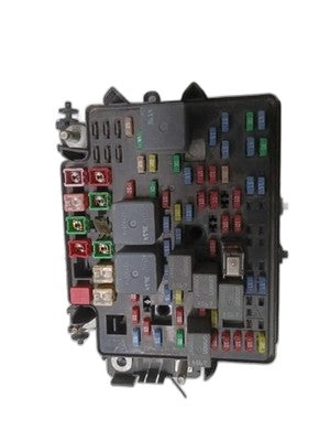 Engine Fuse Box - 2003 Suburban 1500