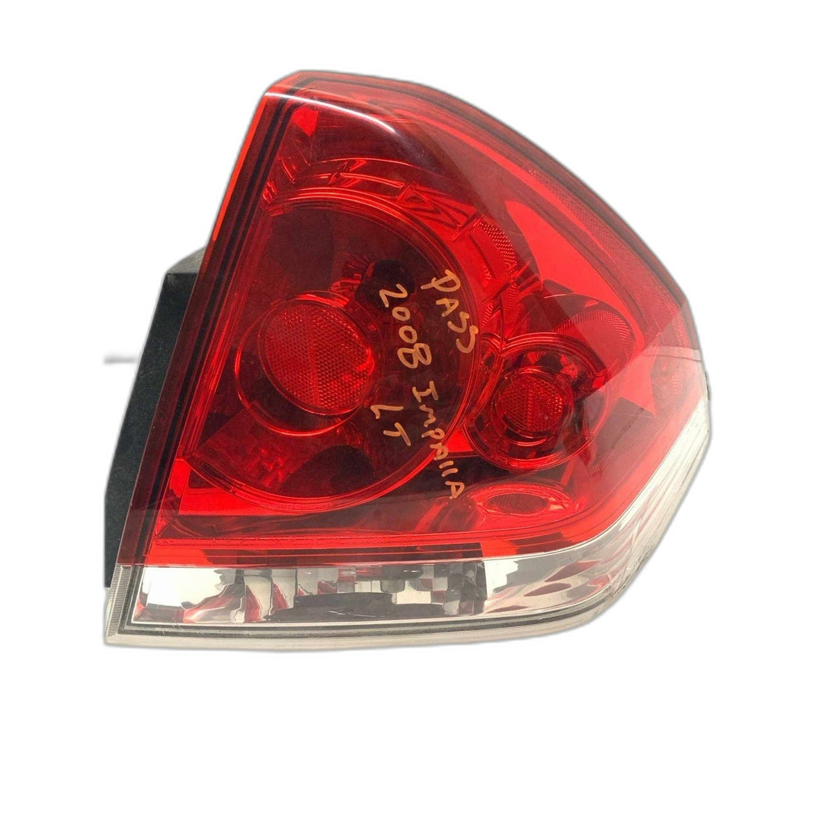 Tail Light Assembly CHEVY IMPALA Right 06 -16 See Pics for Imperfections