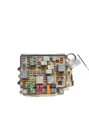 Engine Fuse Box Junction Block for Chevy Silverado 1500 (2000-2002)