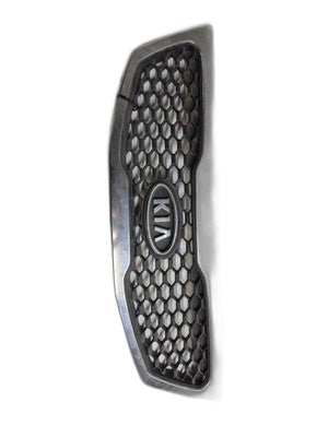 Kia Sorento Front Grille (2011-2013) - Chrome Surround