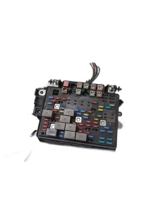 Engine Fuse Box Power Distribution Center For Chevy Silverado 1500 2003-2005