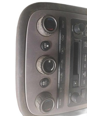 2003-2006 GMC Yukon Chevrolet Tahoe Climate Control & Radio Bezel Assembly
