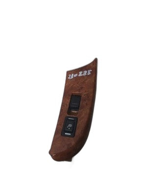 I35 Front Door Window Switch With Wood Trim Panel (2004)