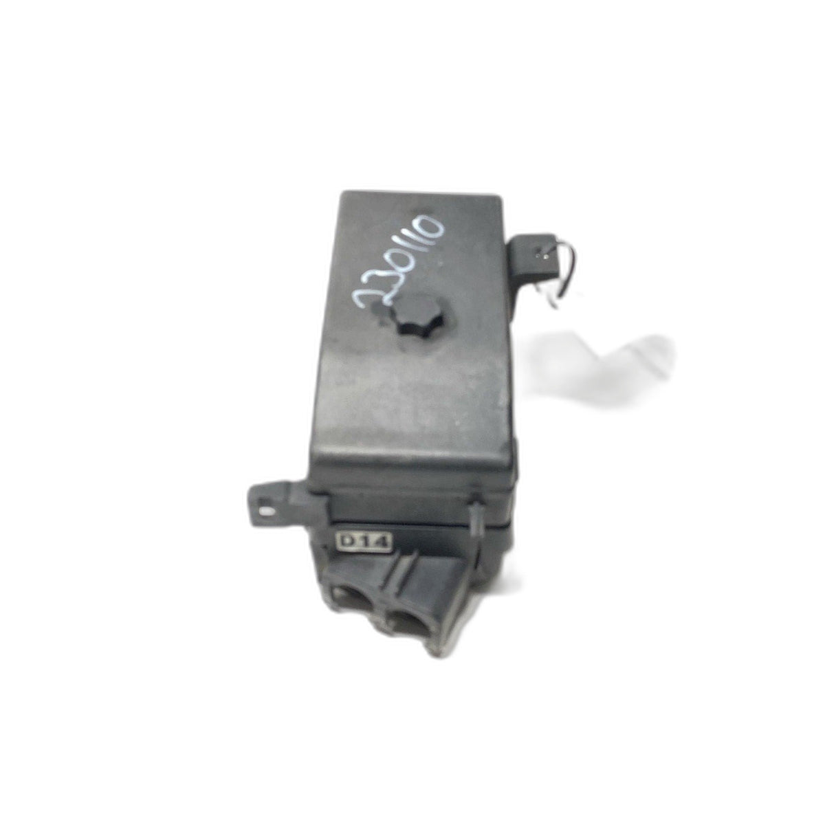 02 03 04 05 HYUNDAI SONATA Engine Fuse Box